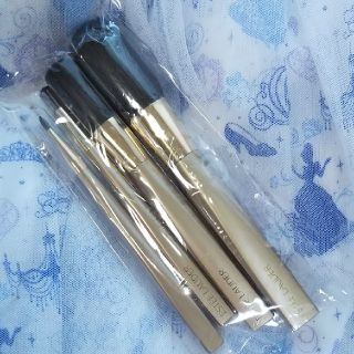 エスティローダー(Estee Lauder)の新品未使用☆ESTEE LAUDER メイクブラシ4本セット(その他)