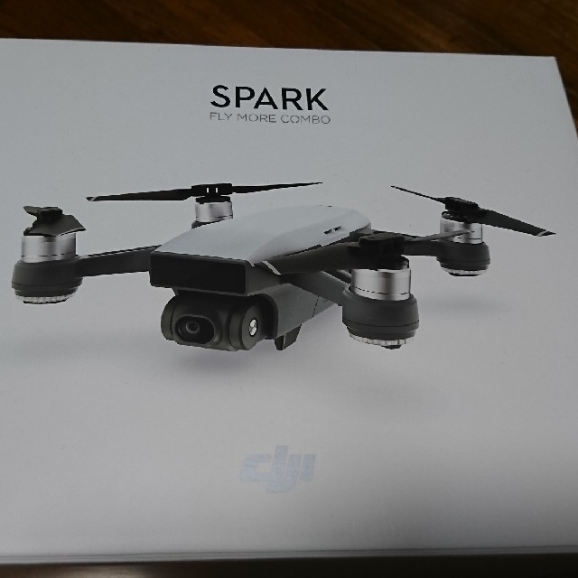 DJI spark フライモアコンボ 送料込み 一回使用のみ