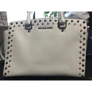 マイケルコース(Michael Kors)のMICHEAL KORS マイケルコース ビジュー スタッズ バッグ(ショルダーバッグ)