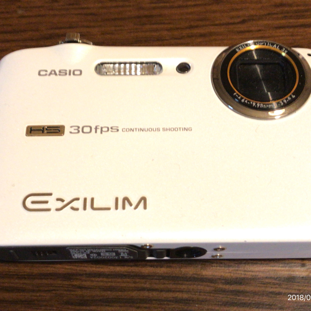 CASIO(カシオ)のカシオデジカメEX-FS10 スマホ/家電/カメラのカメラ(コンパクトデジタルカメラ)の商品写真