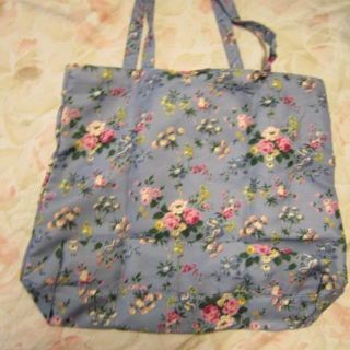 ローラアシュレイ(LAURA ASHLEY)のLAURA ASHLEY  トートバック　コンパクト　ローラ　１個 (トートバッグ)