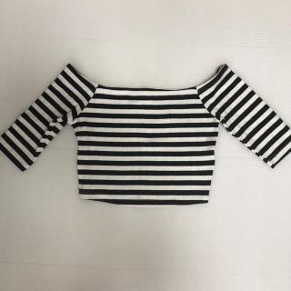 フォーエバートゥエンティーワン(FOREVER 21)の新品 フォーエバー21 オフショルショート丈カットソー(カットソー(半袖/袖なし))