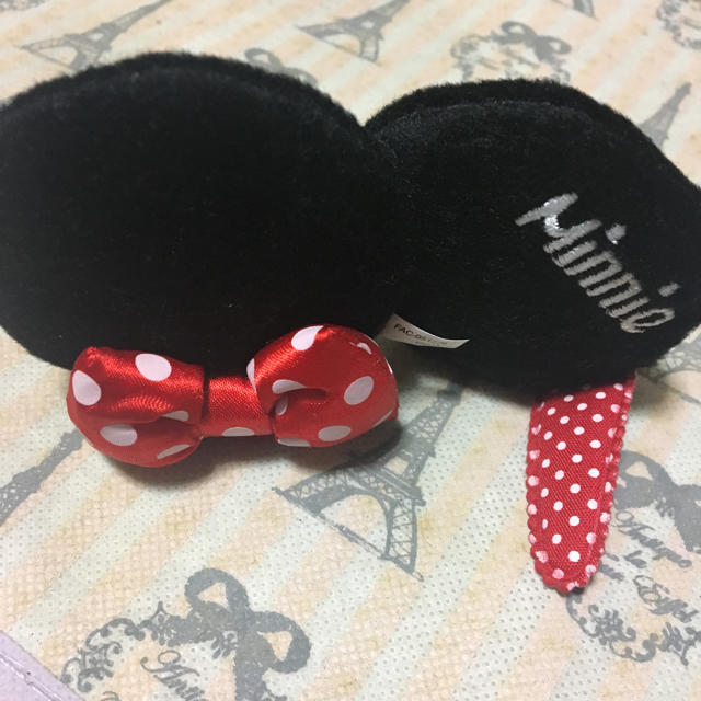 Disney(ディズニー)のマニーさま専用🎶ミニー 耳 ピン留め レディースのヘアアクセサリー(ヘアピン)の商品写真