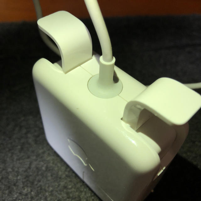 Apple(アップル)のApple MagSafe 2 Power Adapter 45W マグセーフ スマホ/家電/カメラのPC/タブレット(PCパーツ)の商品写真