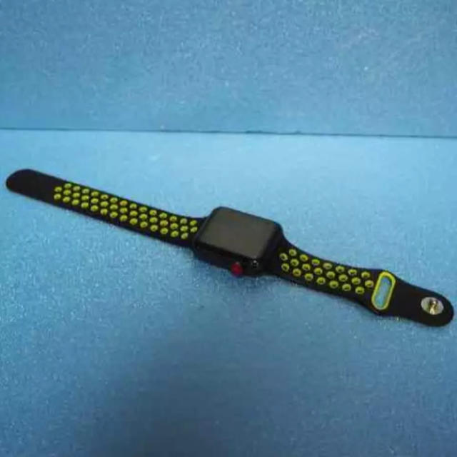 Apple Watch(アップルウォッチ)のApple Watch 42mm バンド　蛍光黄 メンズの時計(ラバーベルト)の商品写真