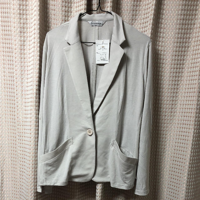 もりちゃん様専用‼️ジャケット   5L   薄いグレー レディースのジャケット/アウター(テーラードジャケット)の商品写真