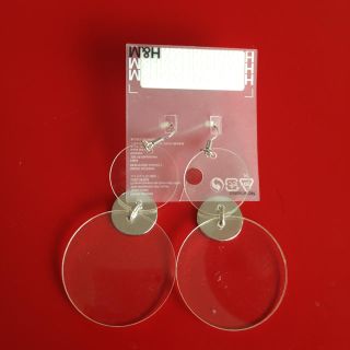 エイチアンドエム(H&M)の透明びっくピアス 新品未使用(ピアス)