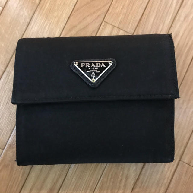 PRADA(プラダ)のプラダ三つ折り財布 メンズのファッション小物(折り財布)の商品写真