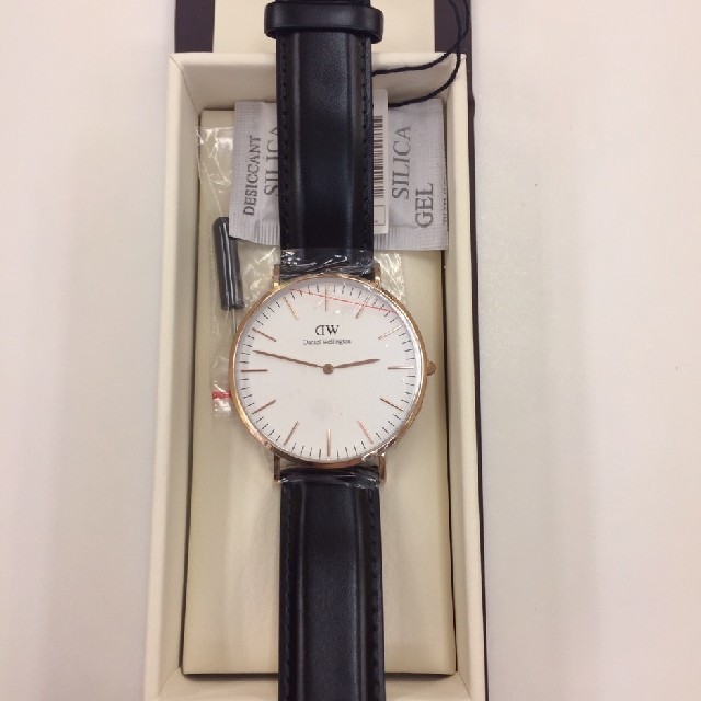 Daniel Wellington(ダニエルウェリントン)の新品 保証付♪ダニエルウェリントン Classic Sheffield 40mm メンズの時計(腕時計(アナログ))の商品写真