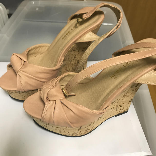 ピンクベージュのウエッジソール レディースの靴/シューズ(サンダル)の商品写真