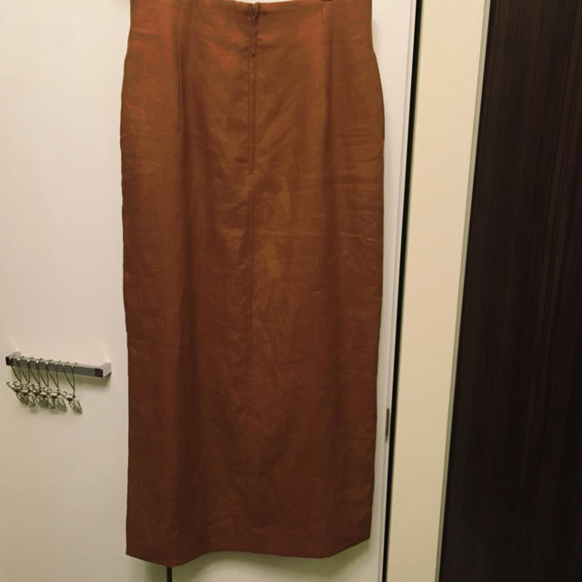 URBAN RESEARCH(アーバンリサーチ)のWhim Gazette  ウィムガゼット リネン タイトスカート キャメル レディースのスカート(ひざ丈スカート)の商品写真