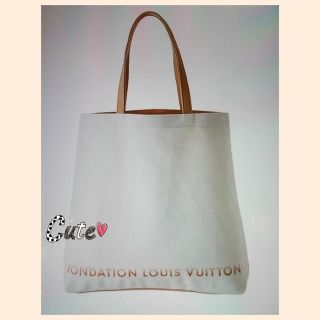 ルイヴィトン(LOUIS VUITTON)の【値下げ！】FONDATION LOUIS VUITTON限定トートバッグ 白(トートバッグ)