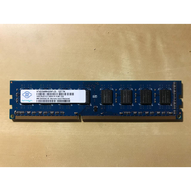 NANYA 4GB PC3-10600U 240pin DDR3 1333 スマホ/家電/カメラのPC/タブレット(PCパーツ)の商品写真