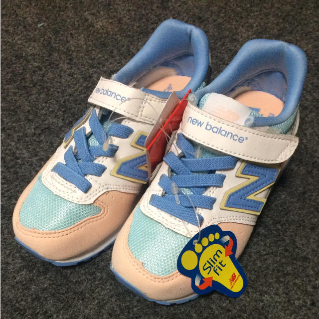 New Balance(ニューバランス)のあーちゃん様専用 キッズ/ベビー/マタニティのキッズ靴/シューズ(15cm~)(スニーカー)の商品写真