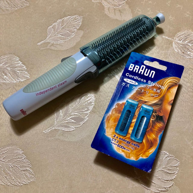 BRAUN(ブラウン)のブラウン ガス コテ 新品 カートリッジ 2本付き ヘアーアイロン スマホ/家電/カメラの美容/健康(ヘアアイロン)の商品写真