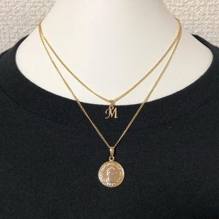 ゴールドコインネックレス ・ イニシャルネックレス 2連ネックレス(ネックレス)