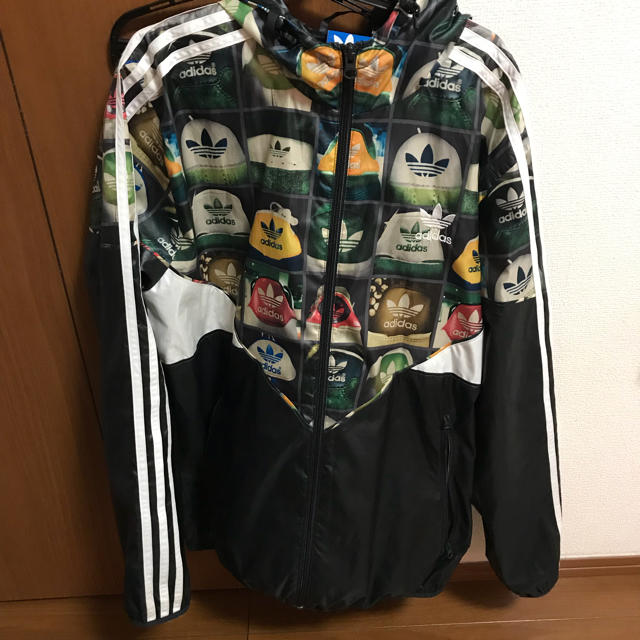 adidas originals ナイロンジャケット