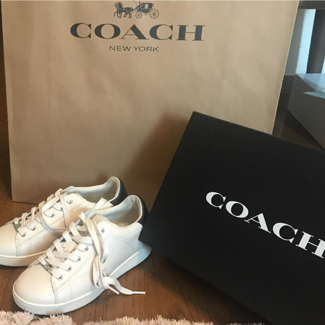 COACH(コーチ)の♡COACHホワイト♡ レディースの靴/シューズ(スニーカー)の商品写真