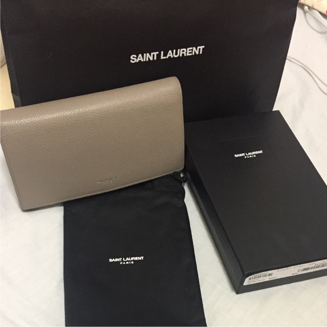 Saint Laurent未使用長財布