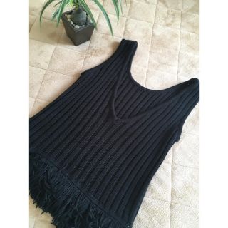 リエンダ(rienda)の美品＊未使用* rienda フリンジニットTOPS / BLACK☆(タンクトップ)