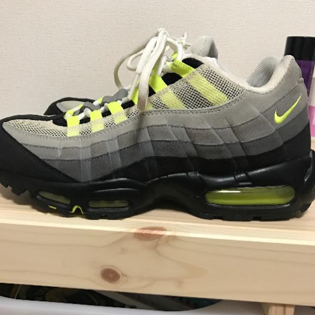 NIKE(ナイキ)のNIKE AIR MAX95 イエローグラデ メンズの靴/シューズ(スニーカー)の商品写真