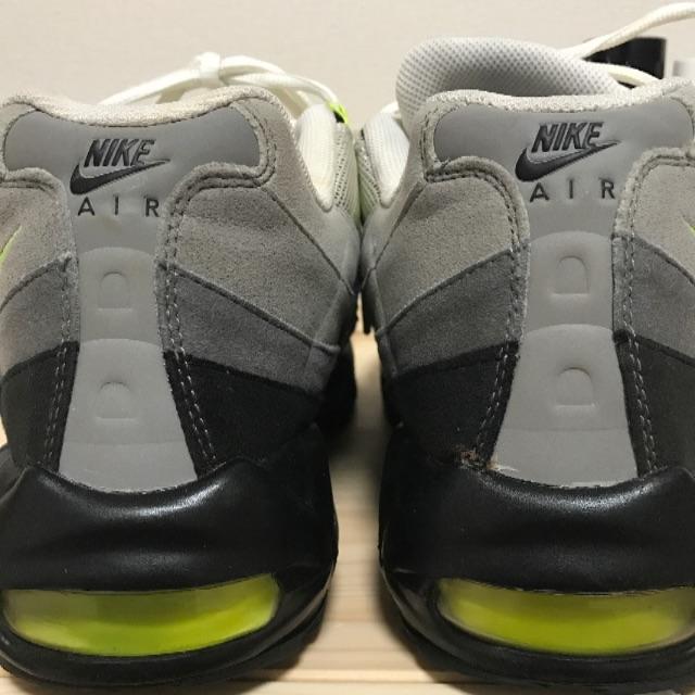 NIKE(ナイキ)のNIKE AIR MAX95 イエローグラデ メンズの靴/シューズ(スニーカー)の商品写真