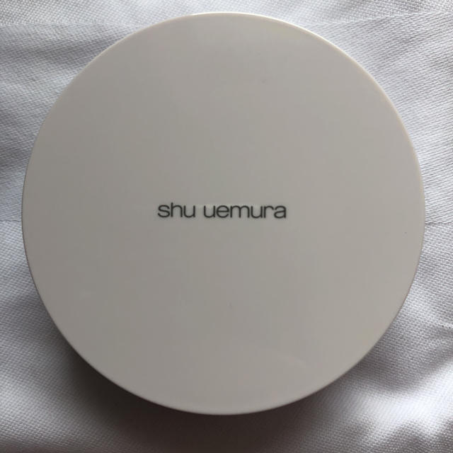 shu uemura(シュウウエムラ)のshu uemura クッションファンデーション 754 コスメ/美容のベースメイク/化粧品(ファンデーション)の商品写真