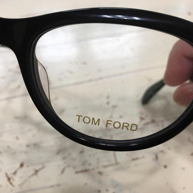 TOM FORD(トムフォード)のトムフォード だてメガネ ブラックフレーム メンズのファッション小物(サングラス/メガネ)の商品写真