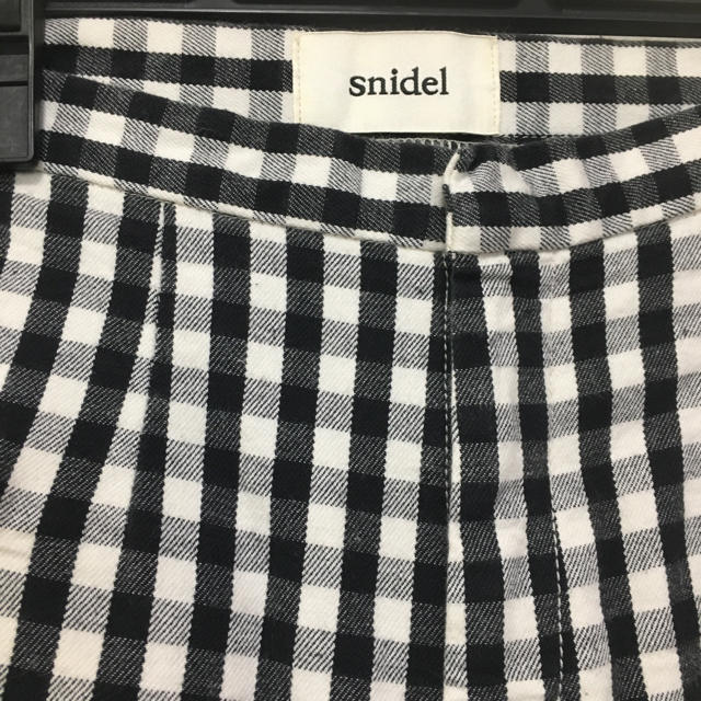 SNIDEL(スナイデル)のスナイデル 流行 ギンガムチェック パンツ レディースのパンツ(スキニーパンツ)の商品写真