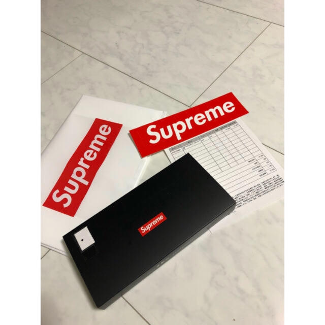 Supreme(シュプリーム)のSupreme/Mophie Encore Plus 20K  スマホ/家電/カメラのスマートフォン/携帯電話(バッテリー/充電器)の商品写真