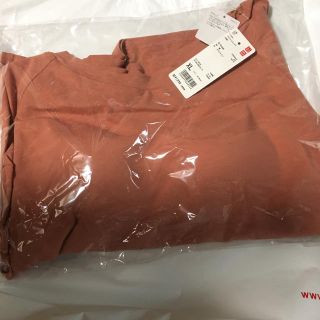 ユニクロ(UNIQLO)のユニクロ ブラトップ オレンジ色(その他)