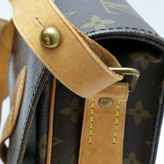 LOUIS VUITTON(ルイヴィトン)のルイヴィトン　カルトシエール　ショルダーバッグ レディースのバッグ(ショルダーバッグ)の商品写真