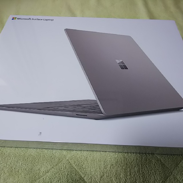 Microsoft(マイクロソフト)のSurface laptop i5 メモリ8GB【未開封品】グラファイトゴールド スマホ/家電/カメラのPC/タブレット(ノートPC)の商品写真