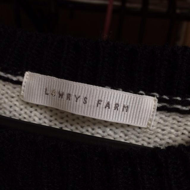 LOWRYS FARM(ローリーズファーム)のLOWRYS 白黒ボーダー ニット レディースのトップス(ニット/セーター)の商品写真