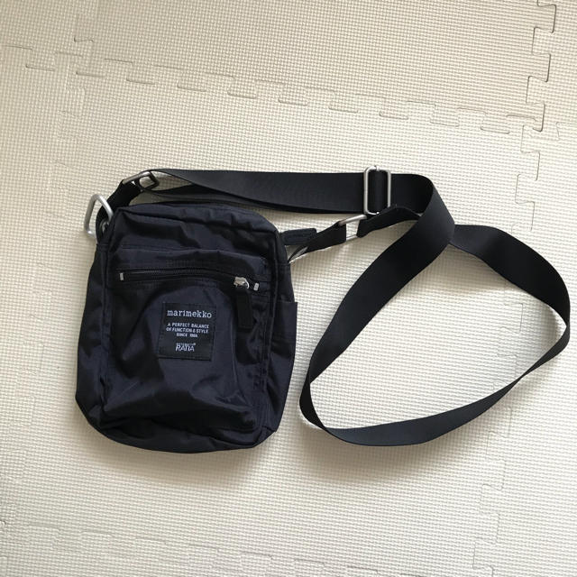 marimekko(マリメッコ)の美品 Marimekko Cash&Carry ショルダーバッグ レディースのバッグ(ショルダーバッグ)の商品写真