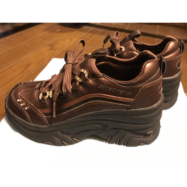 SKECHERS(スケッチャーズ)のスケッチャーズ 24cm 厚底スニーカー 廃盤レア ビジュー・ブラウン 新品同様 レディースの靴/シューズ(スニーカー)の商品写真