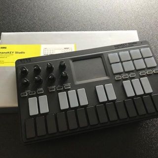 コルグ(KORG)の【最終値下】KORG MIDI Bluetooth nanoKeyStudio(MIDIコントローラー)