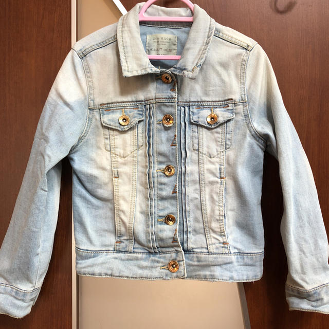 ZARA KIDS(ザラキッズ)の最終値下！6/29まで！ ZARA kids  Gジャン 122 キッズ/ベビー/マタニティのキッズ服女の子用(90cm~)(ジャケット/上着)の商品写真