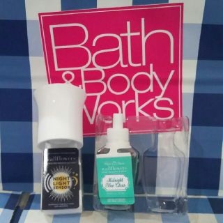 バスアンドボディーワークス(Bath & Body Works)のコチバン様専用 バスアンドボディワークス ウォールフラワー(アロマポット/アロマランプ/芳香器)