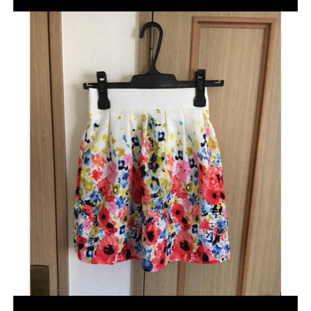 ROJITA(ロジータ)の花柄スカート 水彩 レディースのスカート(ミニスカート)の商品写真