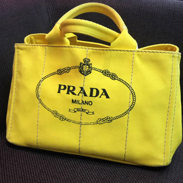 PRADA トート　20210319