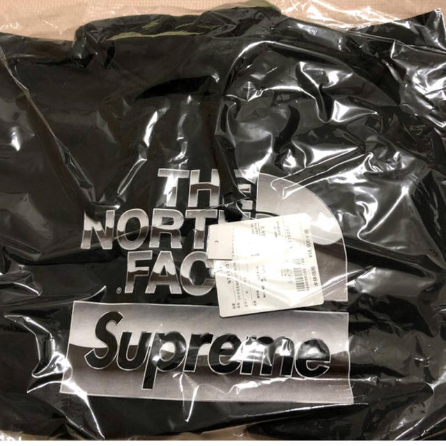 Supreme(シュプリーム)のナガコ専用 Supreme The North Face 18SS S メンズのジャケット/アウター(マウンテンパーカー)の商品写真