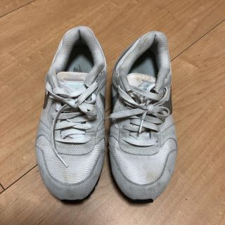 ナイキ(NIKE)のNIKEスニーカー 24.5cm(スニーカー)