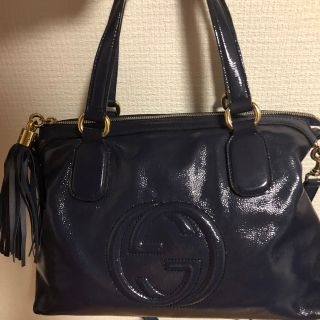 グッチ(Gucci)の値下げ5/6まで40000円 GUCCI グッチ エナメルバック ネイビーブルー(ショルダーバッグ)