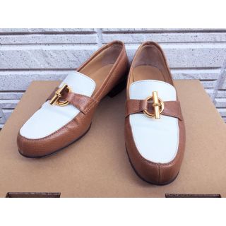 CHANEL - HERMES グレナン ローファー【美品】の通販 by 1377 CHANEL - HERMES グレナン ローファー【美品】の通販 by 1377