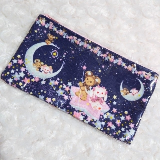 BABY,THE STARS SHINE BRIGHT(ベイビーザスターズシャインブライト)の【新品】くみゃちゃんのキラキラ☆Milky Way柄 ミニポーチ(ノベルティ品) レディースのファッション小物(ポーチ)の商品写真