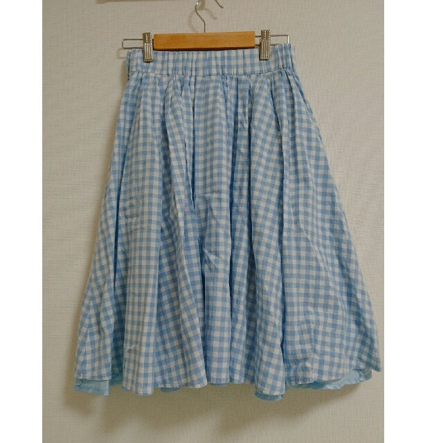 tocco(トッコ)のtocco closet ギンガムチェックフレアスカート 水色 レディースのスカート(ひざ丈スカート)の商品写真