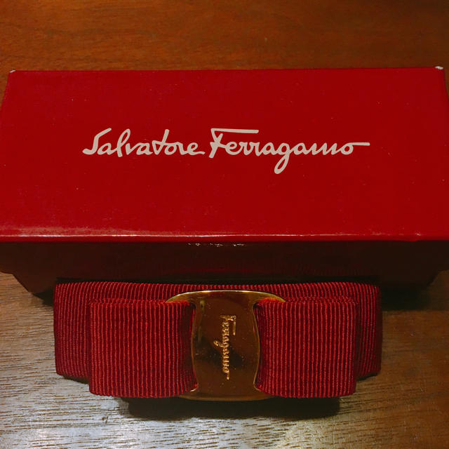 Salvatore Ferragamo(サルヴァトーレフェラガモ)のSalvatore Ferragamo ♡ バレッタ レディースのヘアアクセサリー(バレッタ/ヘアクリップ)の商品写真