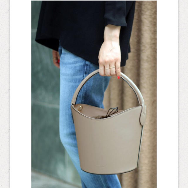 Spick & Span(スピックアンドスパン)のPelletteria Veneta バケツ型ショルダーバッグ 美品 レディースのバッグ(ショルダーバッグ)の商品写真
