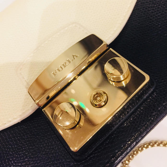 Furla(フルラ)のFURLA★メトロポリス★限定★バイカラー レディースのバッグ(ショルダーバッグ)の商品写真